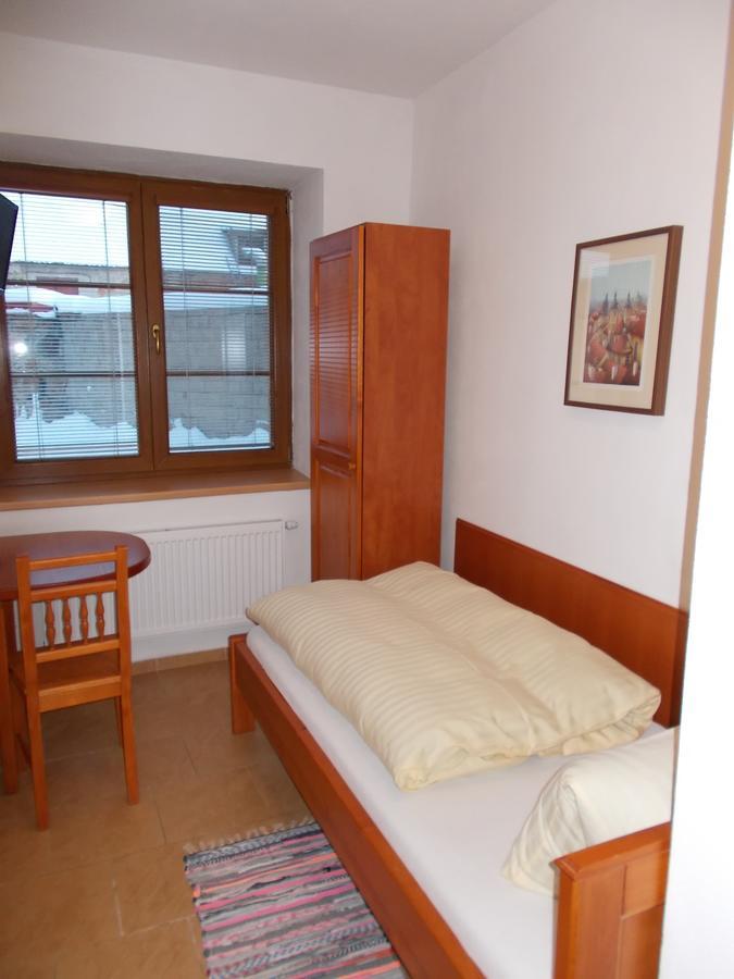 Hostinec u Janatů s ubytováním Cestin Exterior foto